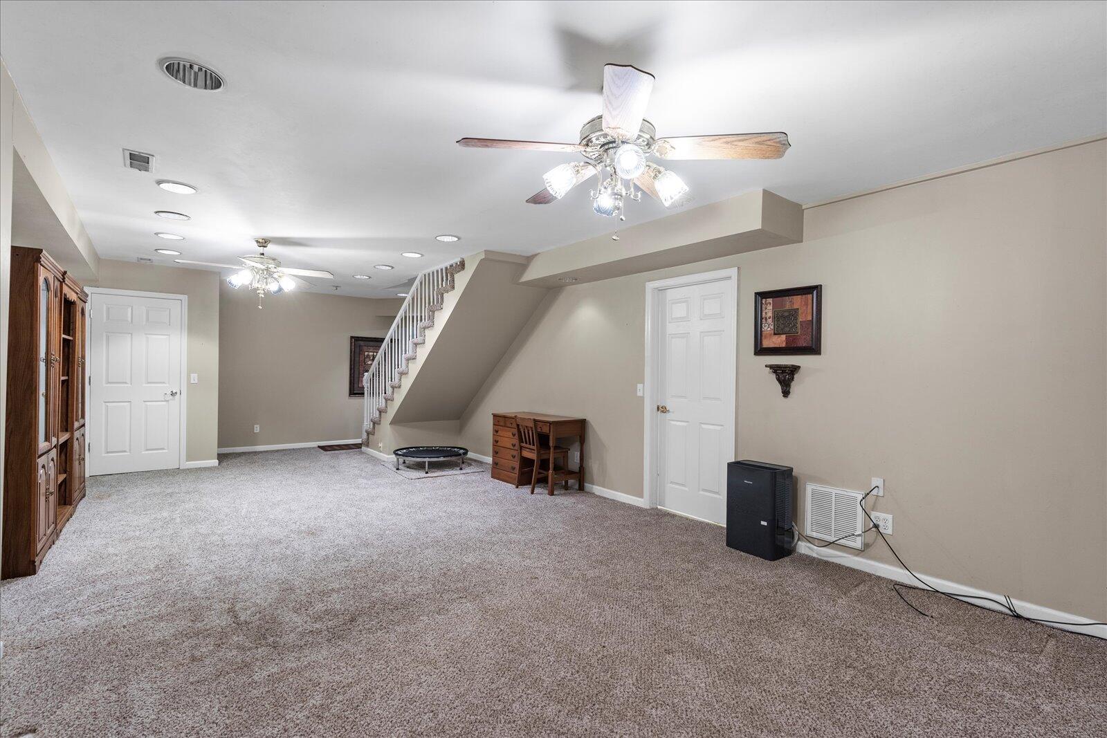 8719 Glenaire Drive, Chattanooga, Tennessee image 30