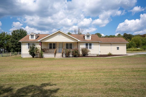 Homes For Sale - 336 District Line Road<br/> Trenton, GA 30752