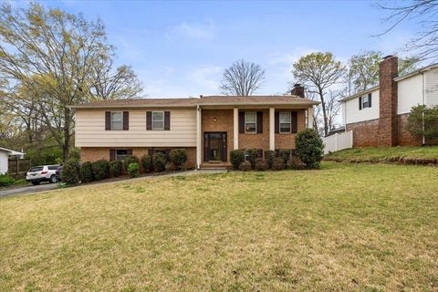 Photo of 952 Wyndsor Drive, Hixson, TN 37343 (MLS # 1531576)