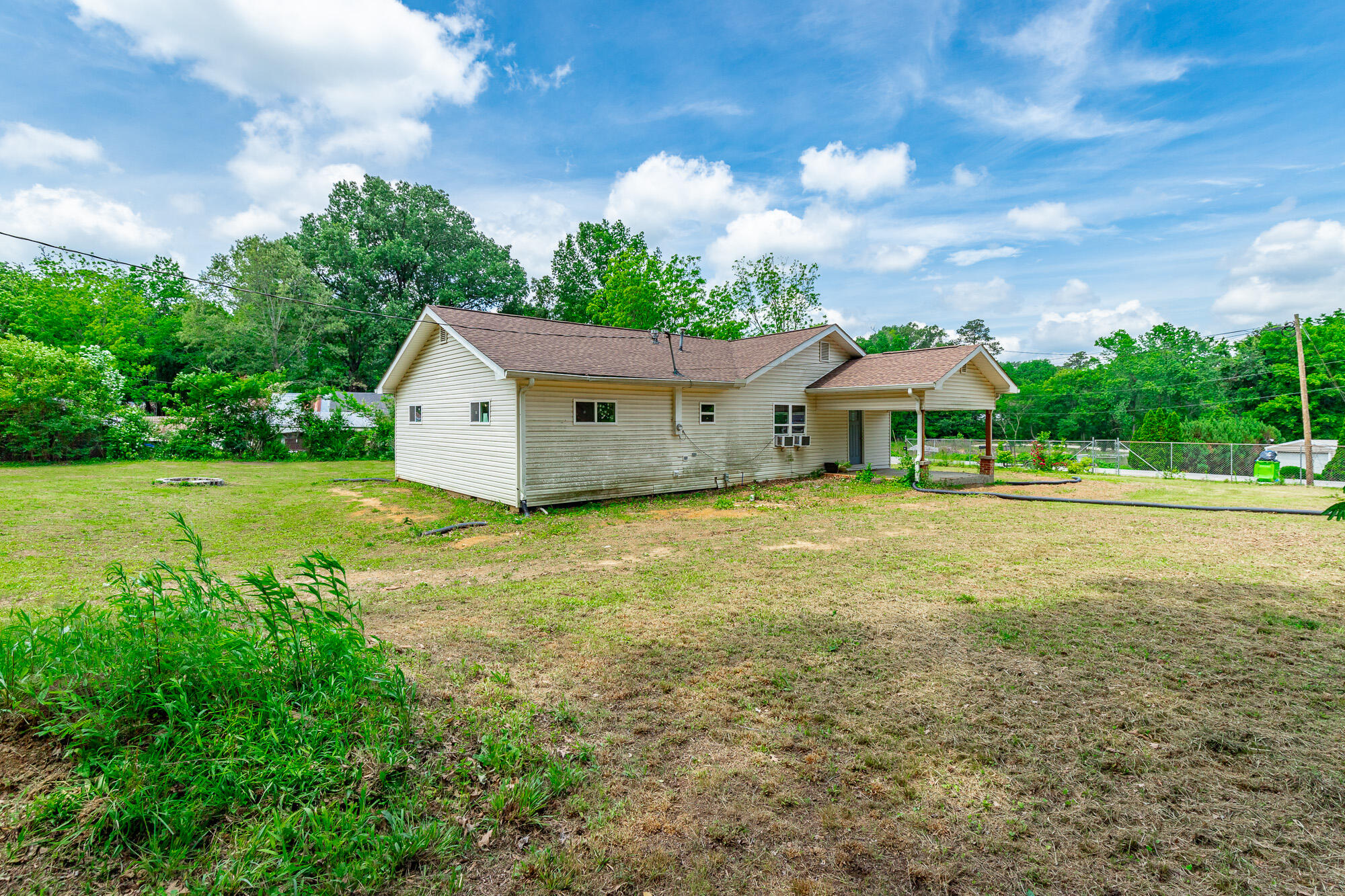 2326 Epperson Drive, Dalton, Georgia image 2