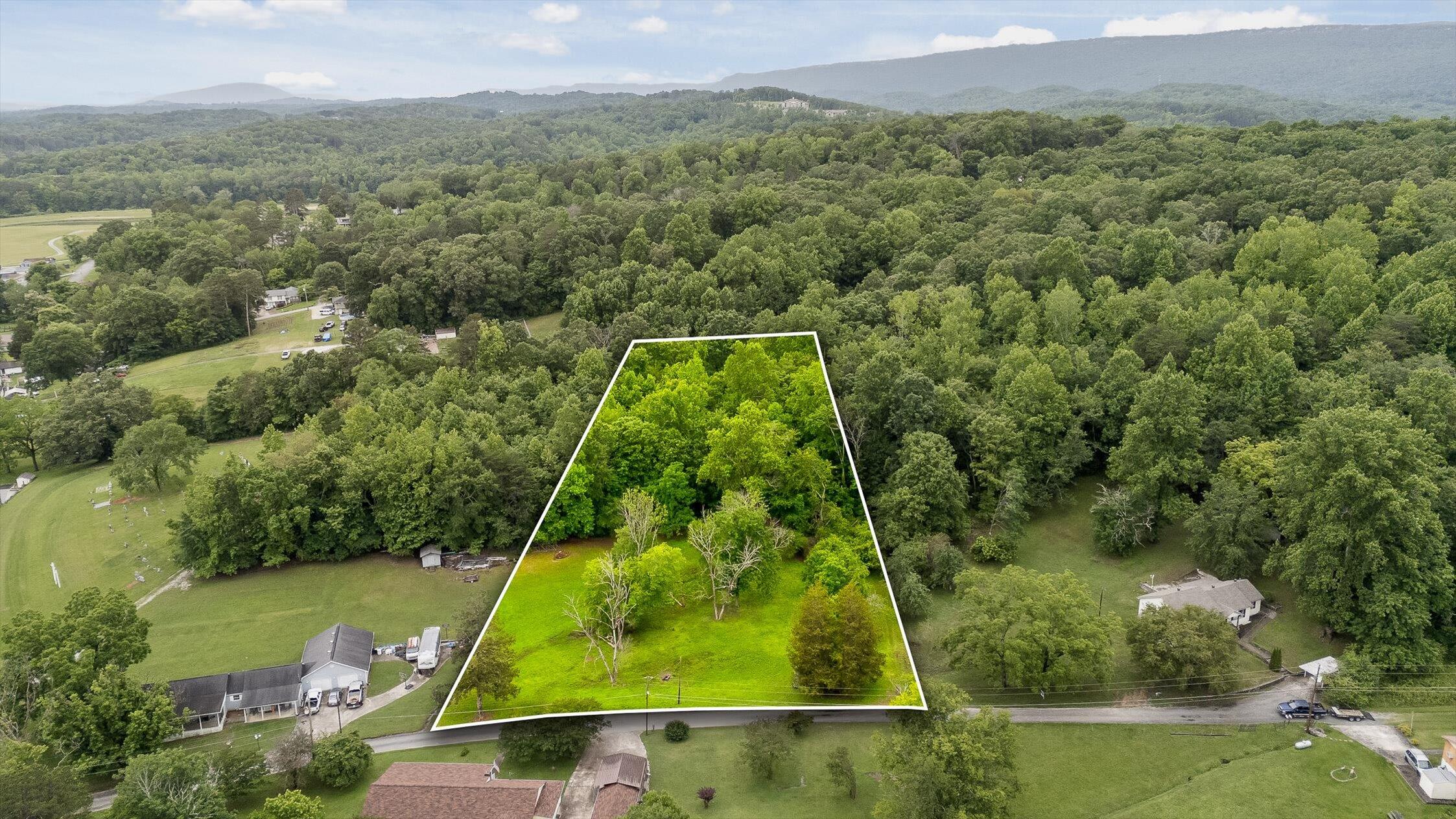 7315 Friendship Lane, Hixson, Tennessee image 2