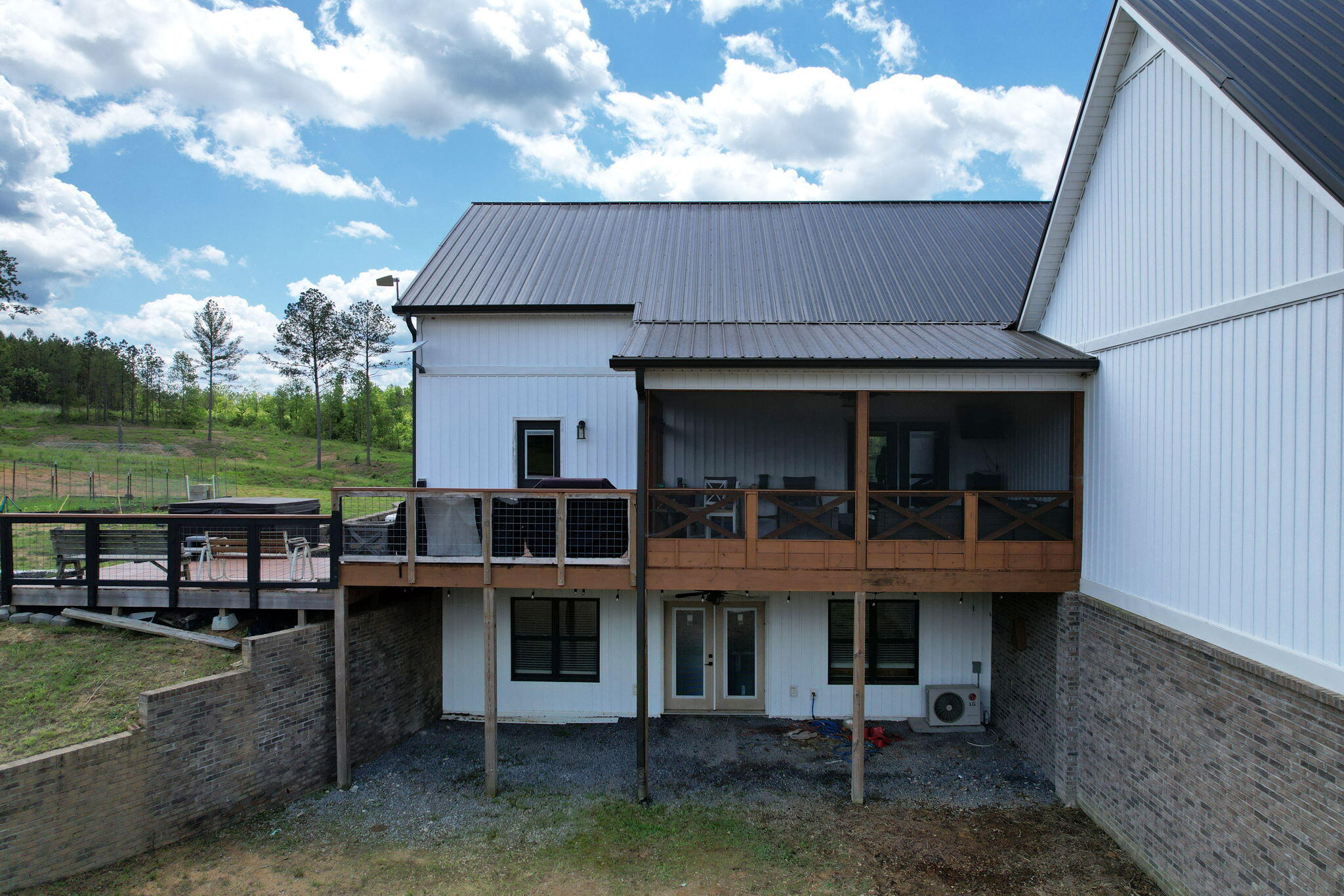 1033 SE Carter Road, Old Fort, Tennessee image 5