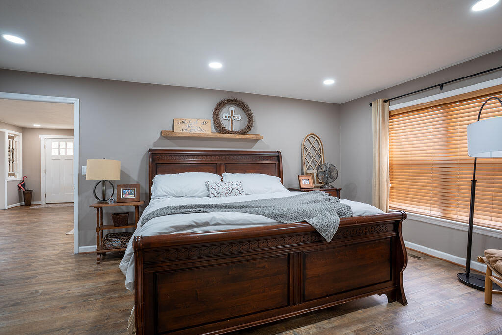 Flat Rock, Alabama 35966, United States, 3 Bedrooms Bedrooms, ,3 BathroomsBathrooms,Residential,Pending,250959