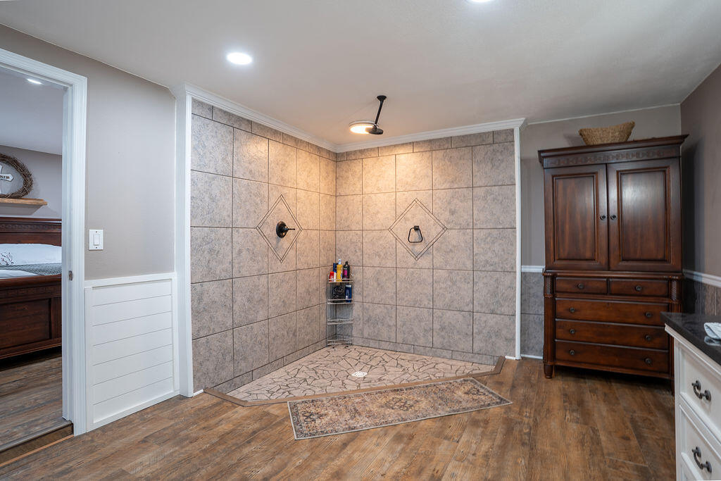 Flat Rock, Alabama 35966, United States, 3 Bedrooms Bedrooms, ,3 BathroomsBathrooms,Residential,Pending,250959