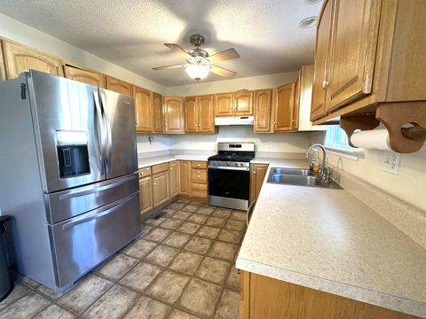 Tiny photo for 1213 S Chattanooga Street, LaFayette, GA 30728 (MLS # 1528028)