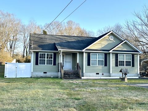 Tiny photo for 1213 S Chattanooga Street, LaFayette, GA 30728 (MLS # 1528028)