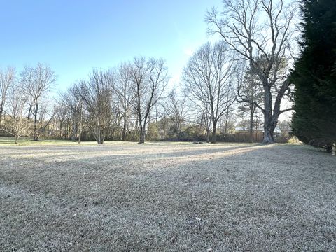 Tiny photo for 1213 S Chattanooga Street, LaFayette, GA 30728 (MLS # 1528028)