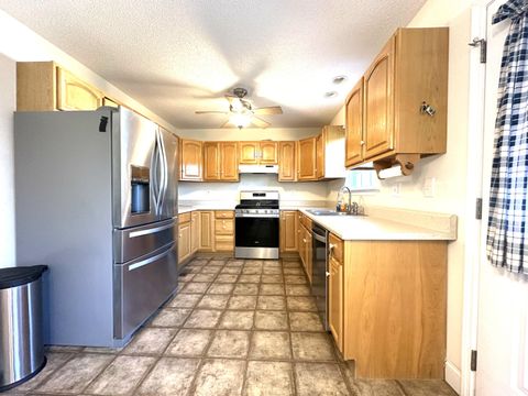 Tiny photo for 1213 S Chattanooga Street, LaFayette, GA 30728 (MLS # 1528028)