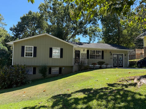 Photo of 421 Wisteria Road, LaFayette, GA 30728 (MLS # 1543641)