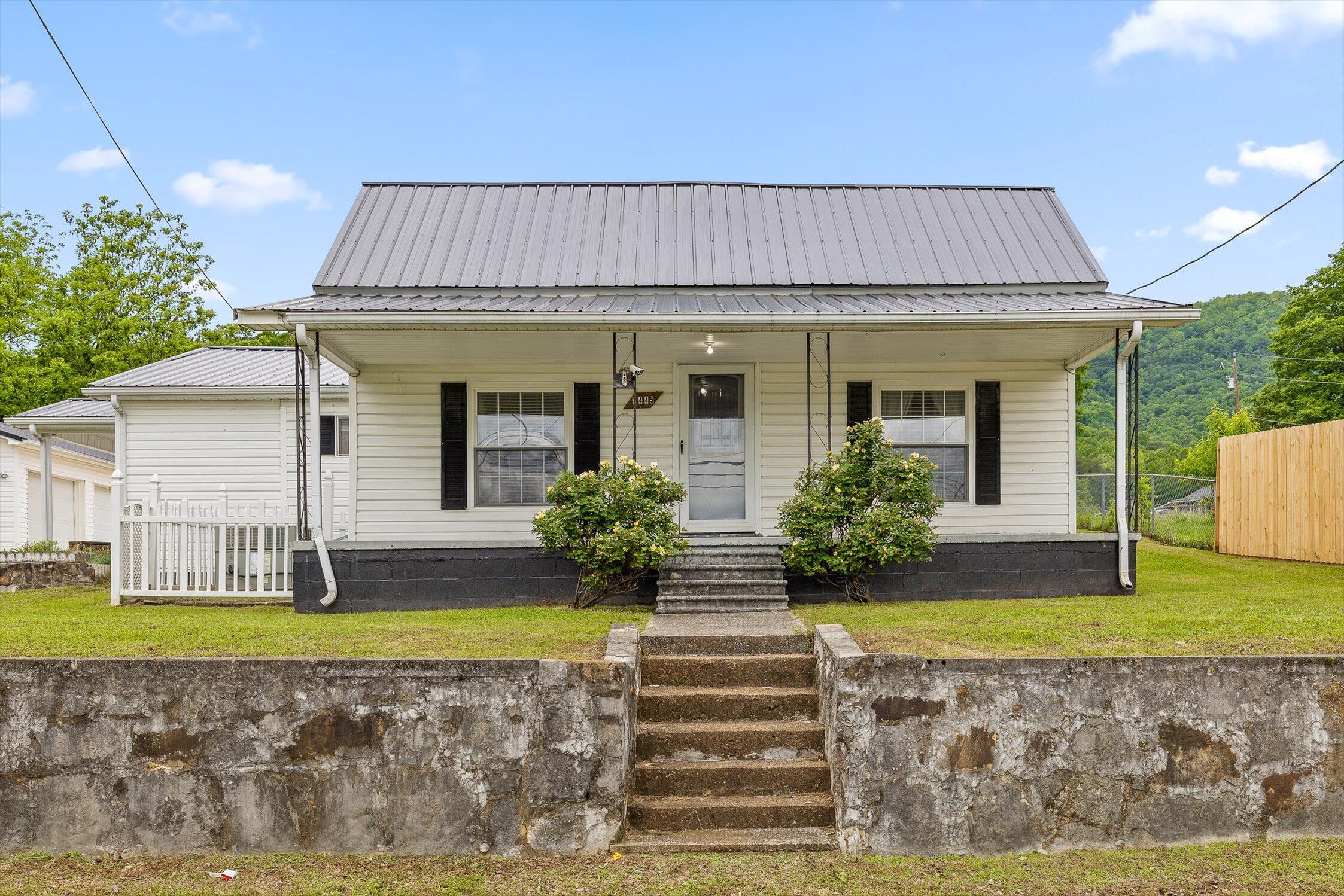 1445 N Main Street, Whitwell, Tennessee image 8
