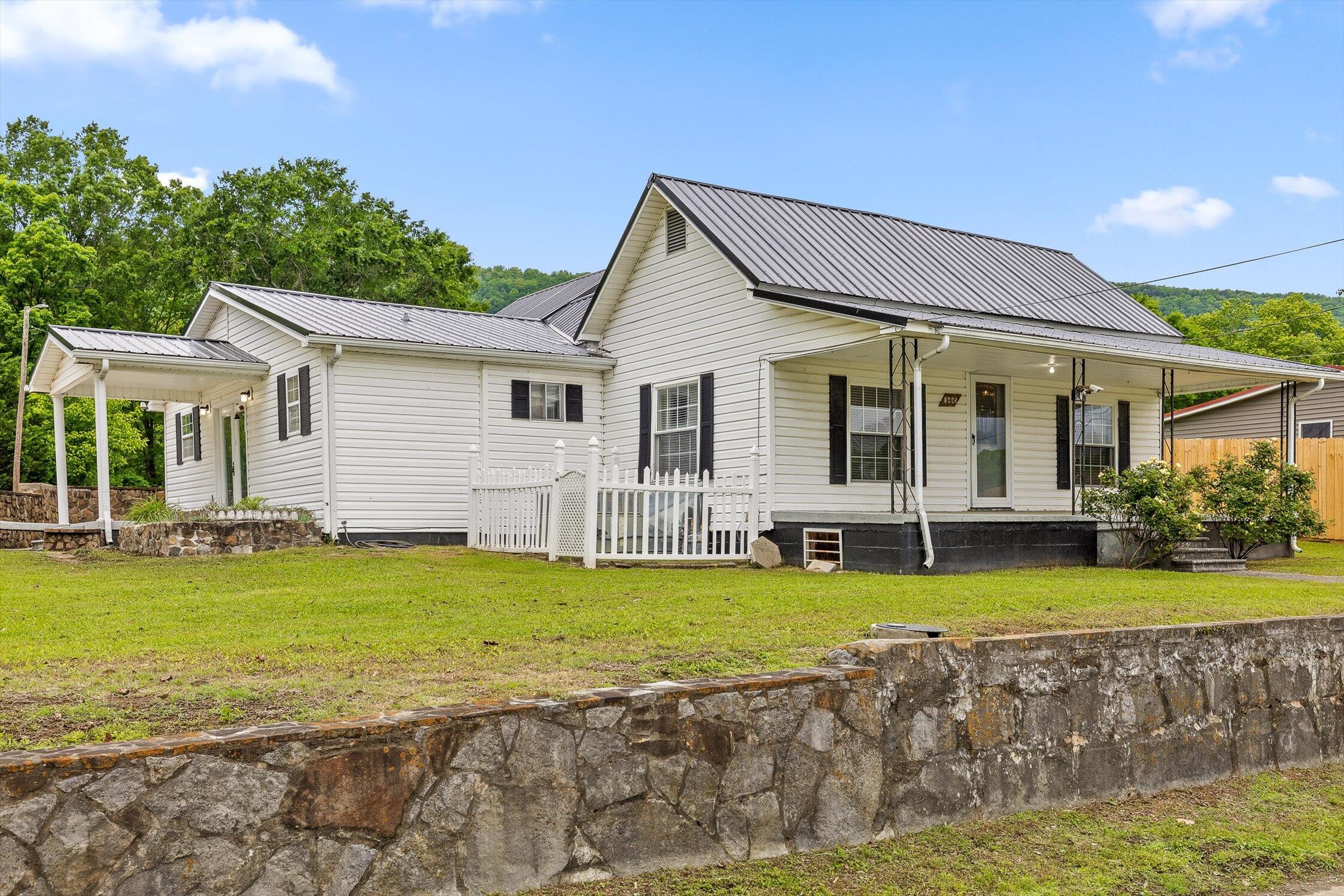 1445 N Main Street, Whitwell, Tennessee image 6