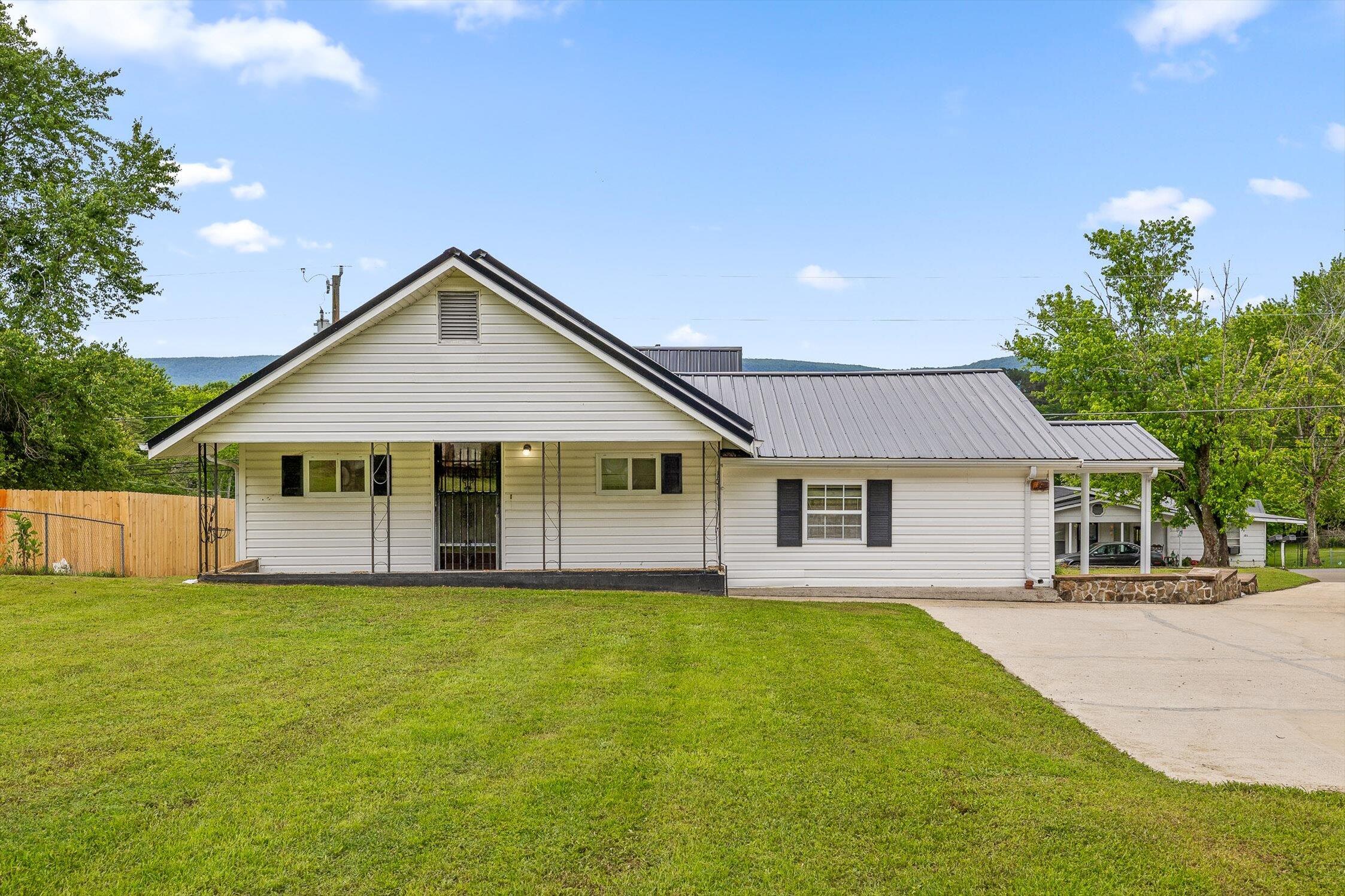 1445 N Main Street, Whitwell, Tennessee image 12