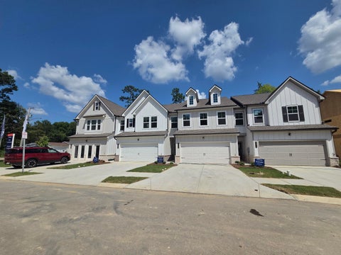 Townhouse For Sale - 2559 Henson Court<br/> Chattanooga, TN 37421