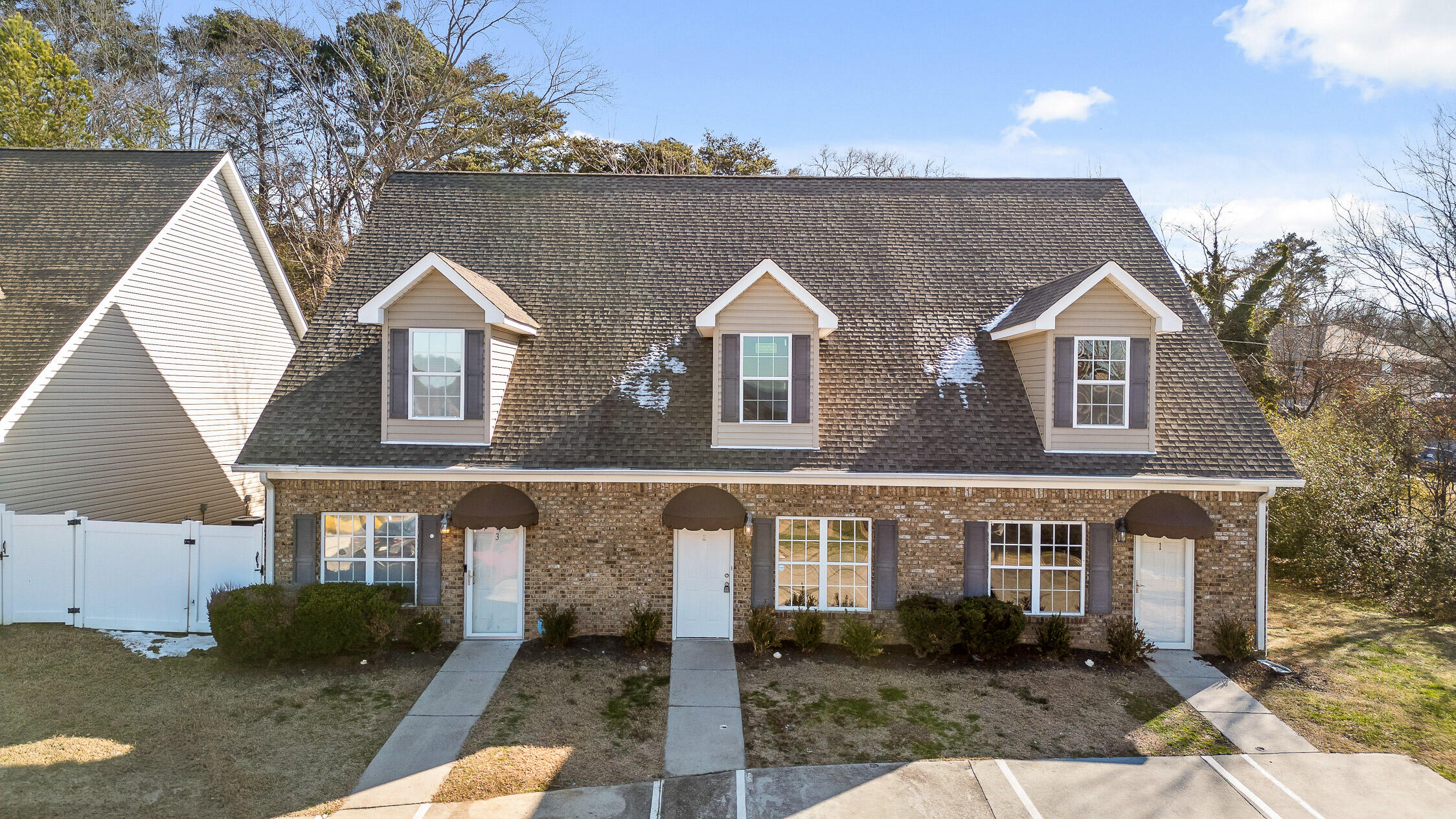 Chattanooga, Tennessee 37416, United States, 3 Bedrooms Bedrooms, ,2 BathroomsBathrooms,Residential,Active,18413