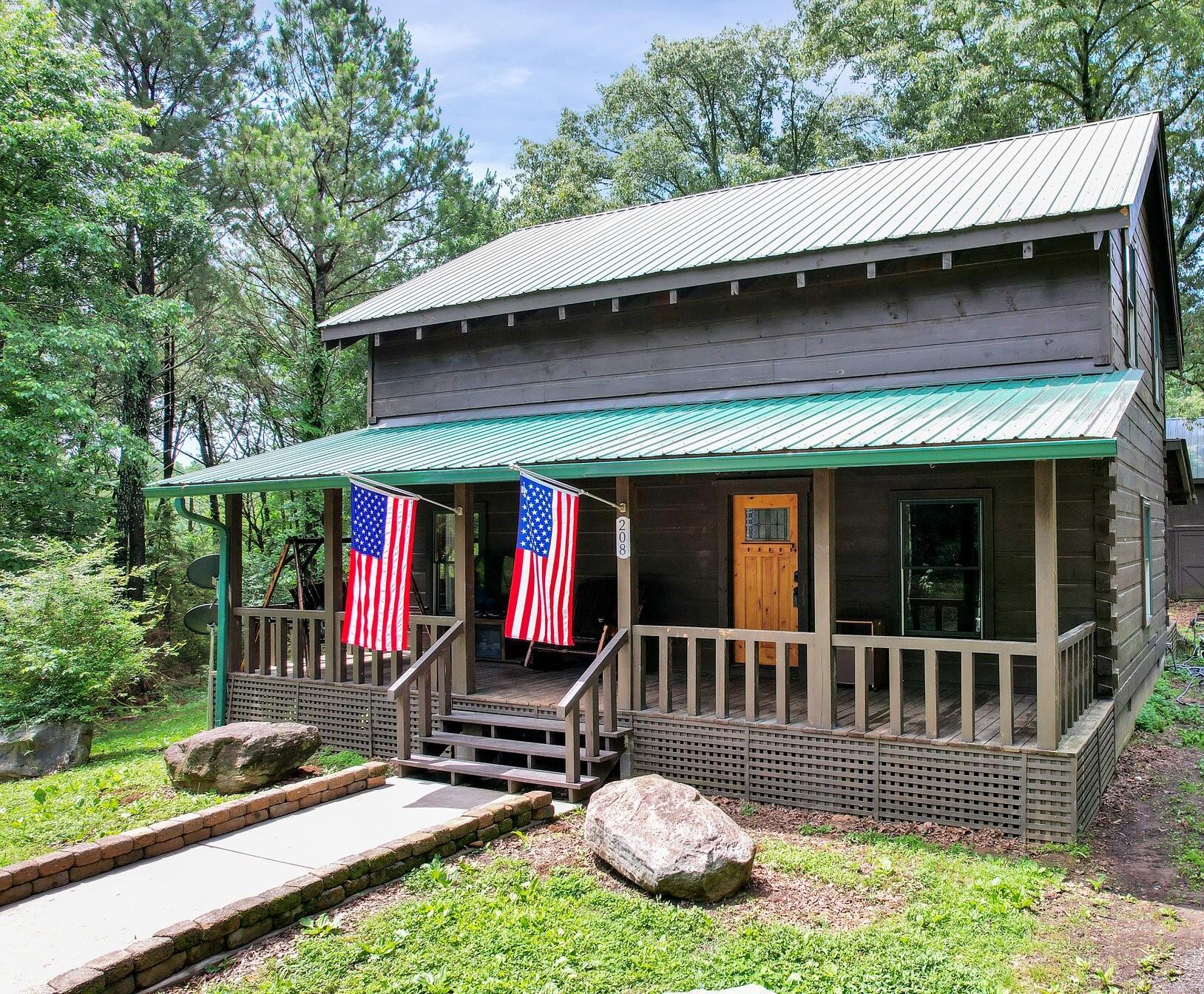 208 Charles Eaves Lane, Benton, Tennessee image 1