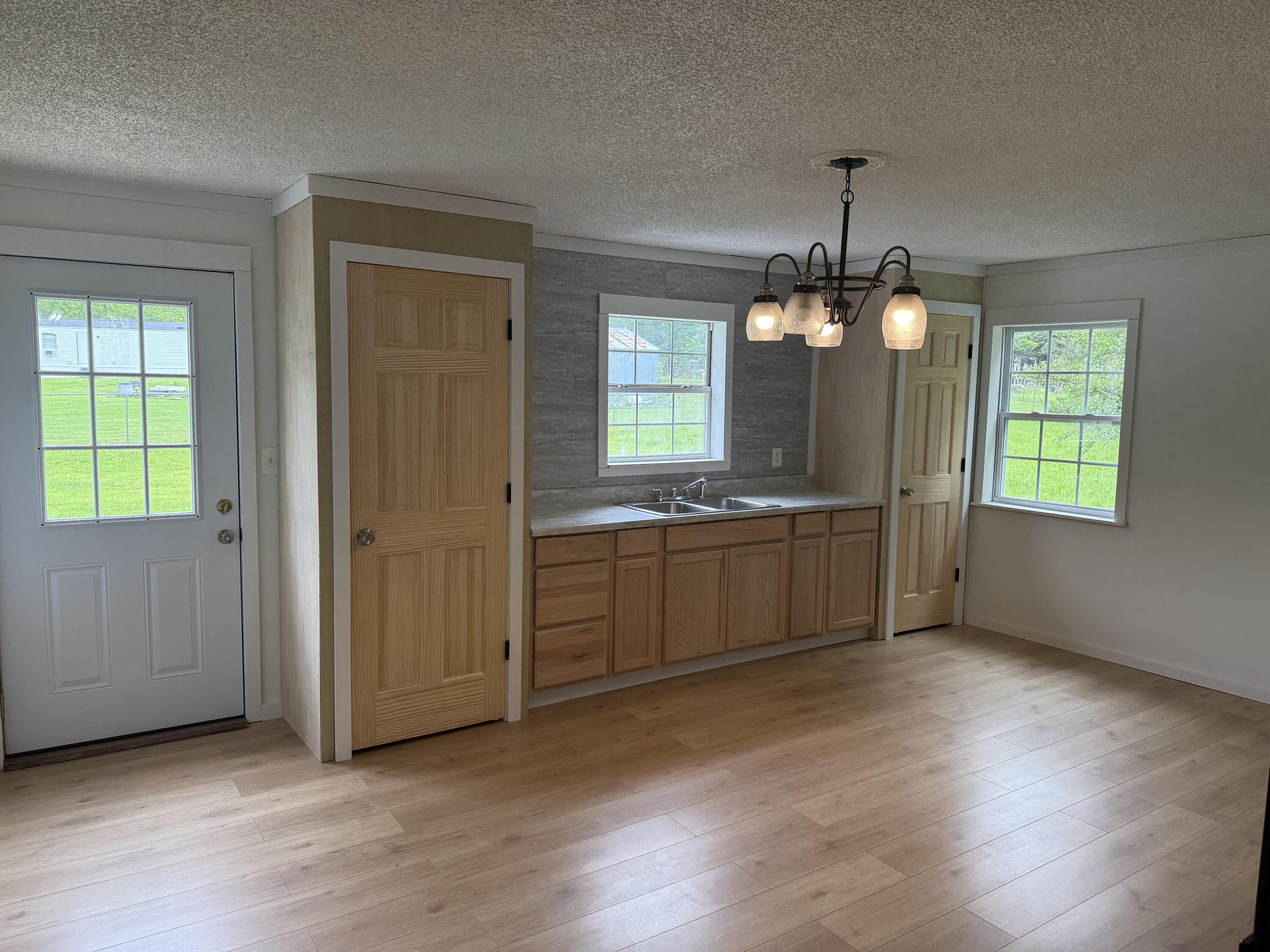 104 SE Riverview Drive, Dalton, Georgia image 11