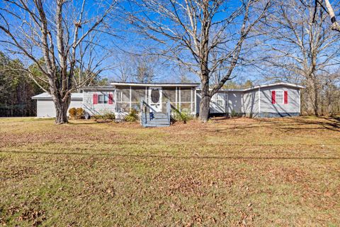 Photo of 38407 Us Hwy 11, Valley Head, AL 35989 (MLS # 1527098)