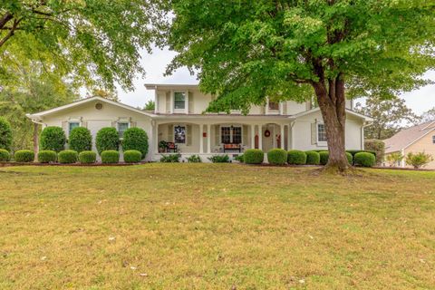 Photo of 801 Thomas Avenue, Chickamauga, GA 30707 (MLS # 1521869)