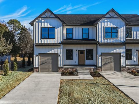 Photo of 1364 Catherine Circle NW, Cleveland, TN 37312 (MLS # 1534680)