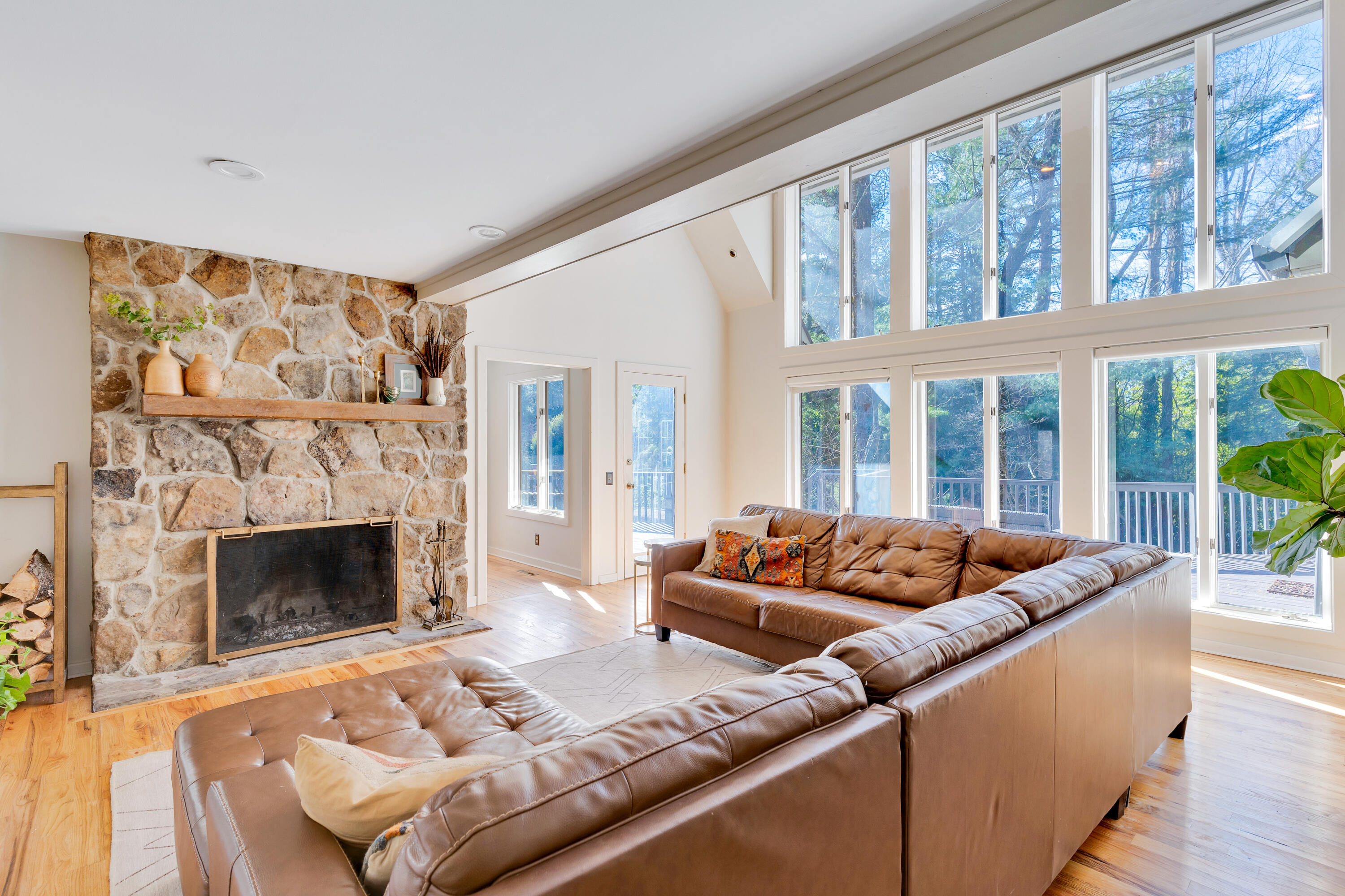 610 Parsons Lane