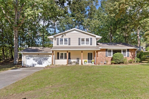 Photo of 205 Inverness Drive, Signal Mountain, TN 37377 (MLS # 1544960)