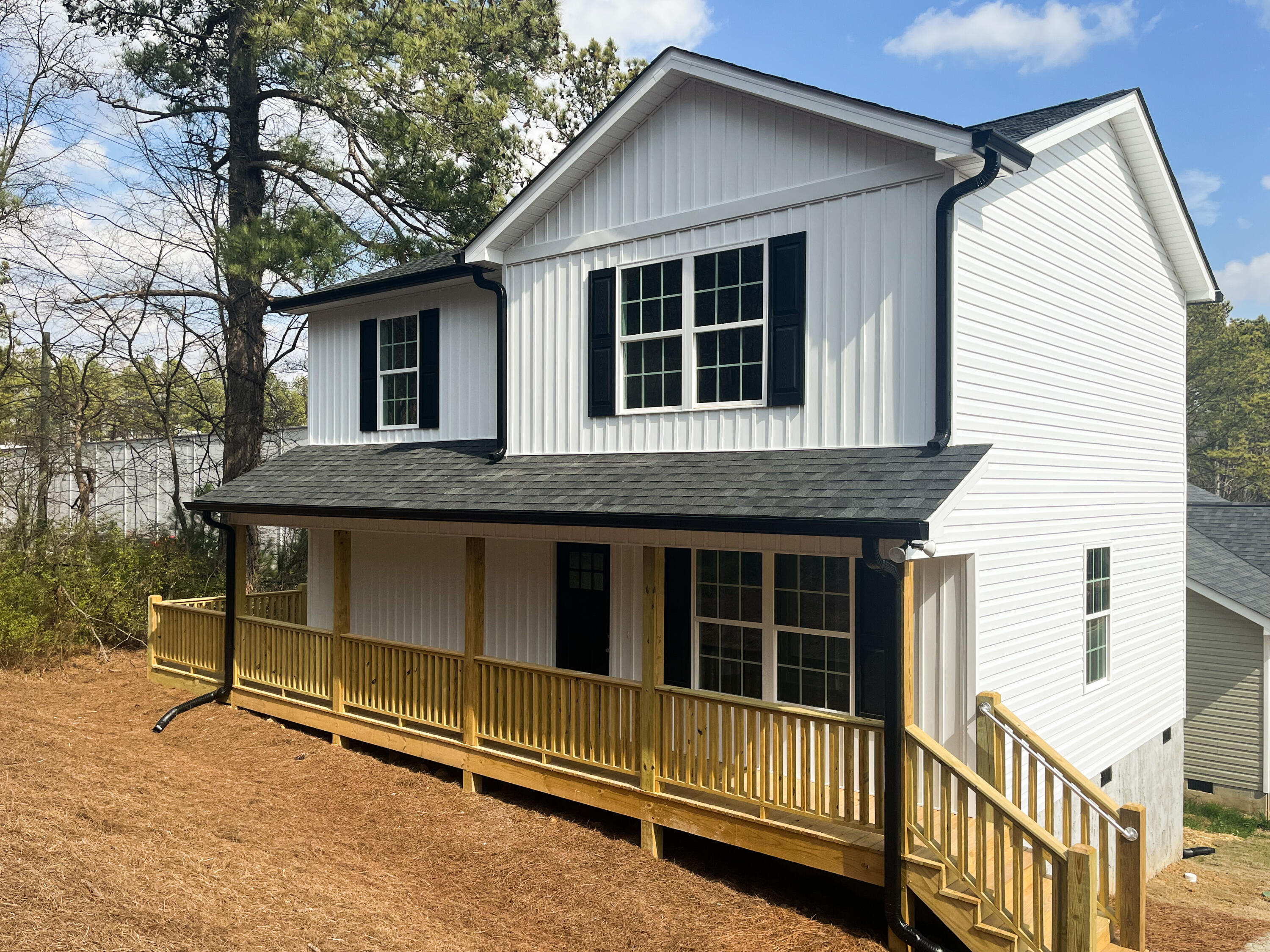 111 Roslyn Court, Dalton, Georgia image 2
