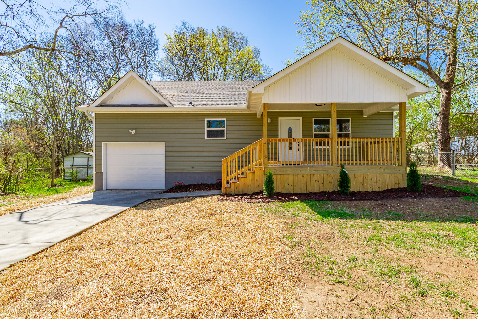 2006 Rogers Road, Rossville, Georgia image 1