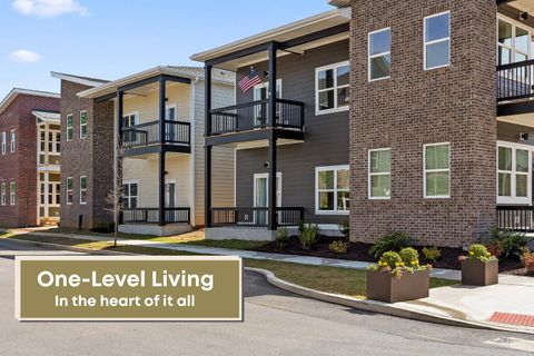 Photo of 1726 S Watkins Street, Chattanooga, TN 37404 (MLS # 1532882)