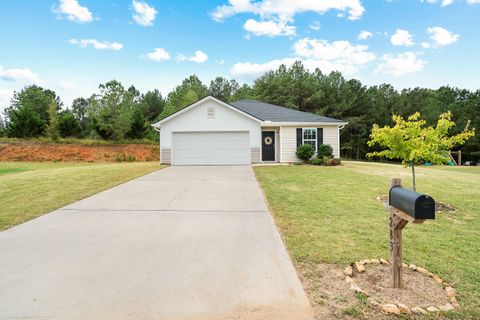 Photo of 283 Parkland Way, Chatsworth, GA 30705 (MLS # 1522005)