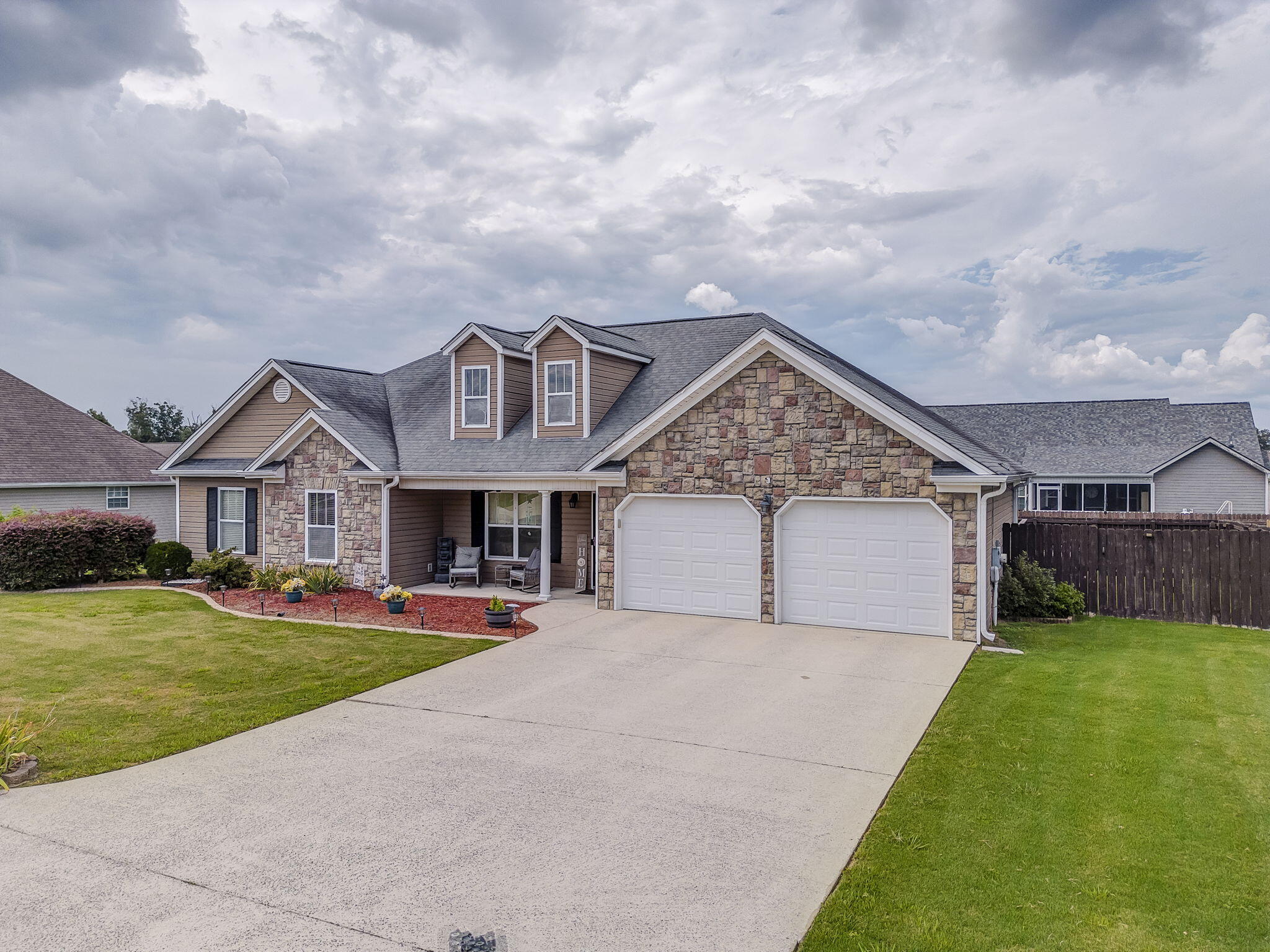 210 Honeyberry Lane