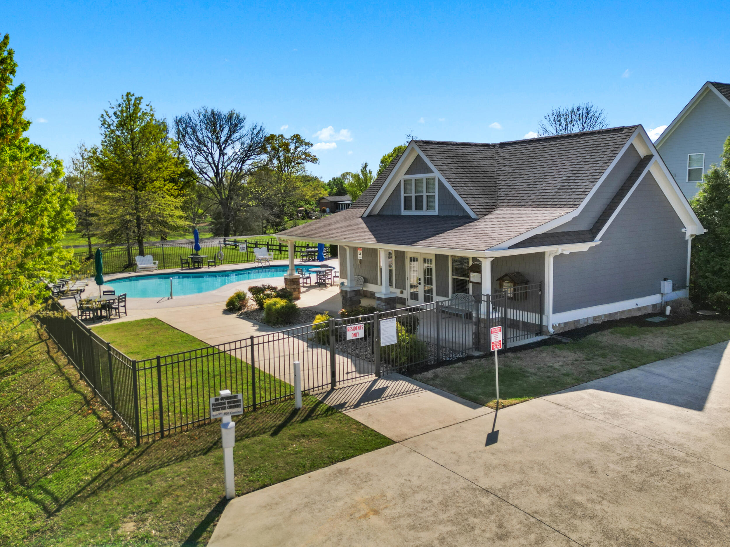 8259 Robertsview Drive, Ooltewah, Tennessee image 33