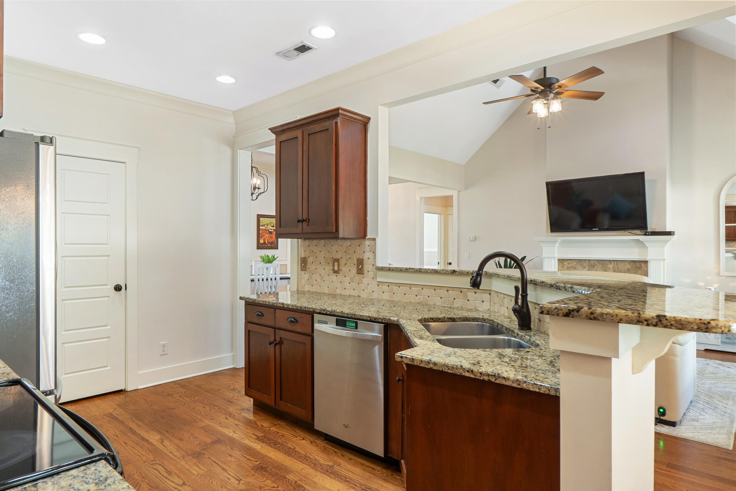 8259 Robertsview Drive, Ooltewah, Tennessee image 11