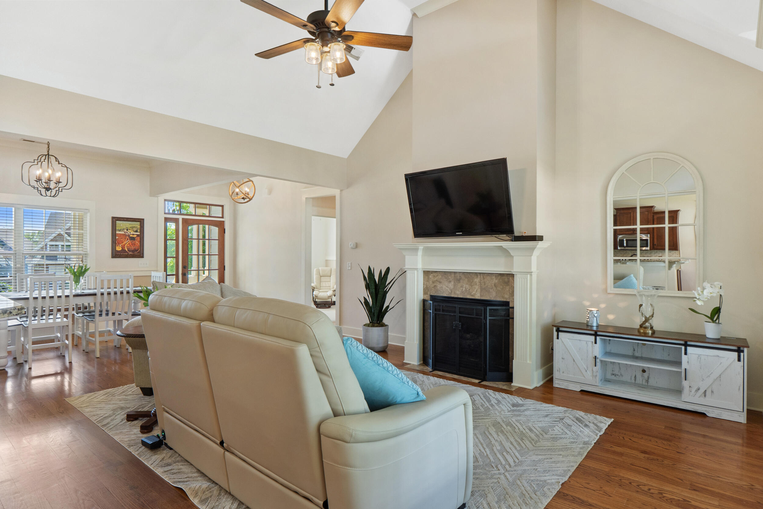 8259 Robertsview Drive, Ooltewah, Tennessee image 5