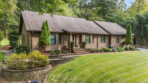 Photo of 258 Garden Road, Chattanooga, TN 37419 (MLS # 1522351)