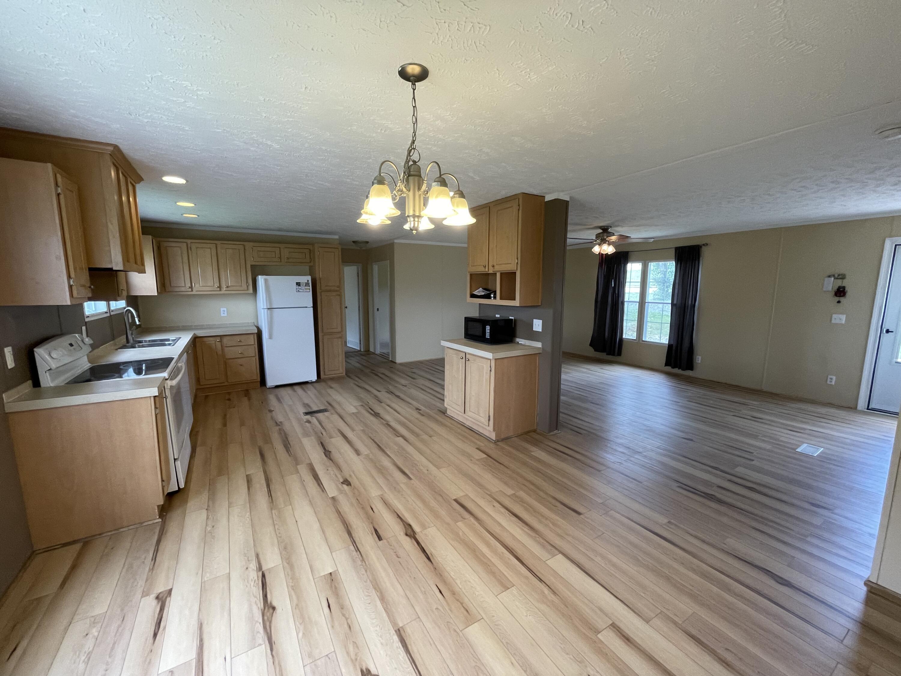 417 Chester Street, Athens, Tennessee image 4
