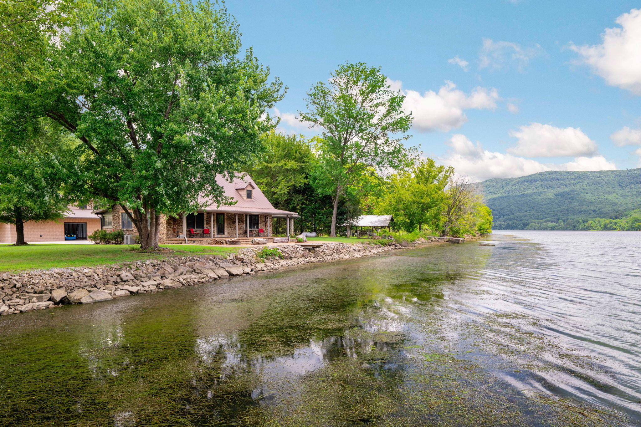 10350 Mullins Cove Road