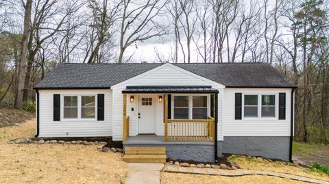 Photo of 204 Waheela Drive, Chattanooga, TN 37404 (MLS # 1530230)