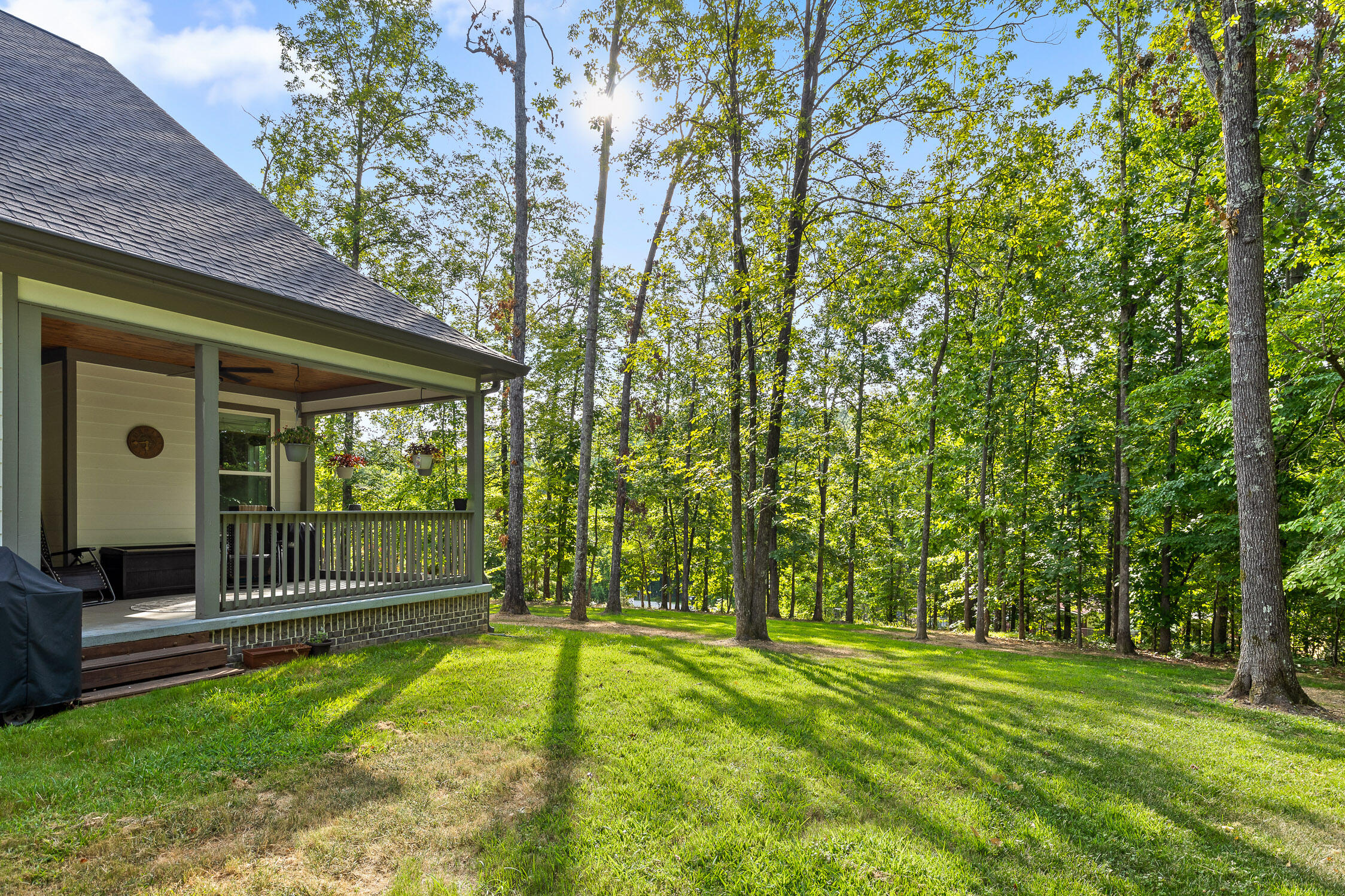 2060 Black Bear Pass, Harrison, Tennessee image 32