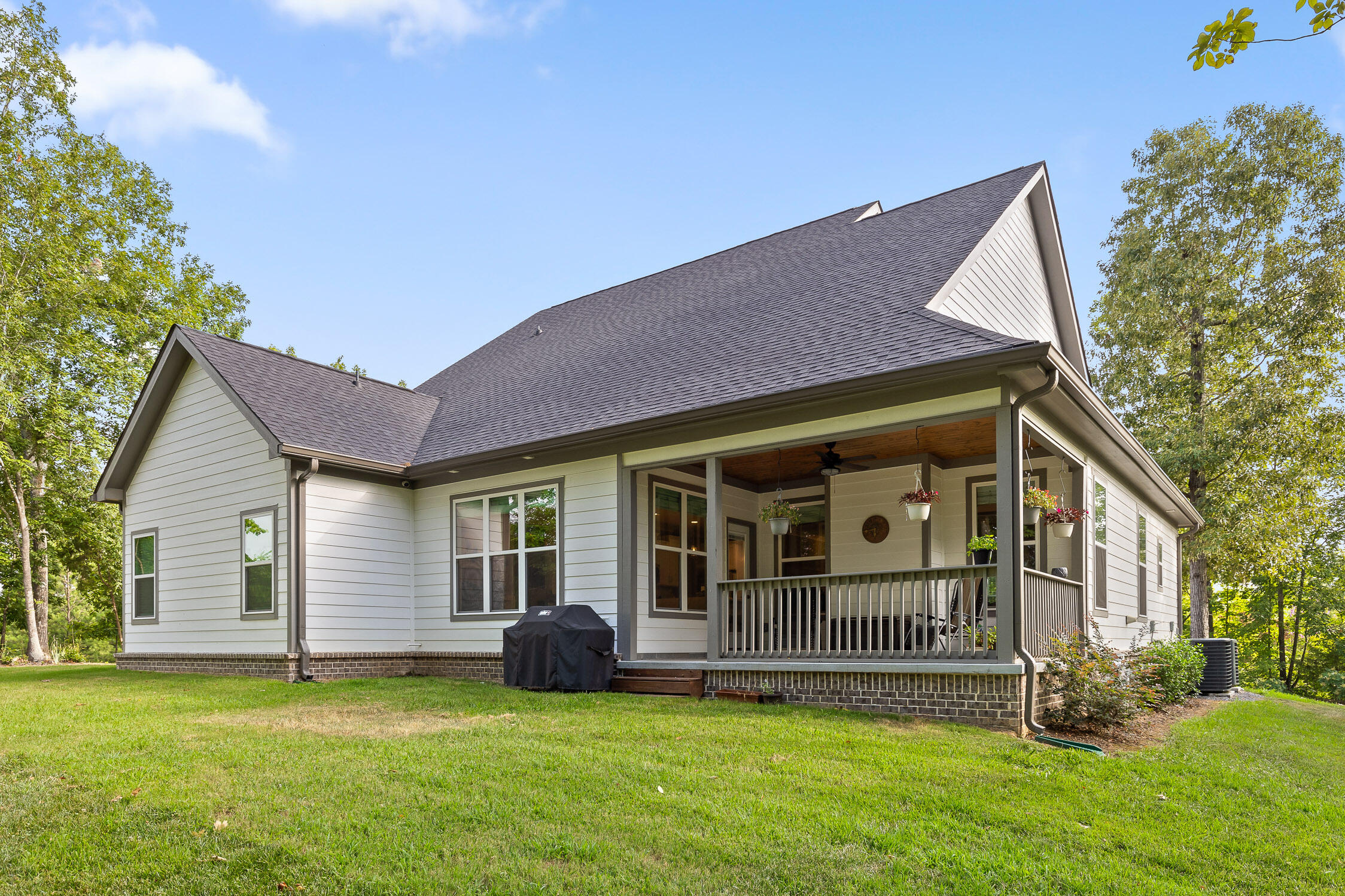 2060 Black Bear Pass, Harrison, Tennessee image 30