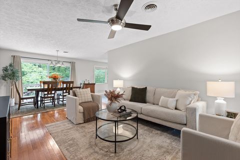 Tiny photo for 28 Lynn Road, Signal Mountain, TN 37377 (MLS # 1525835)