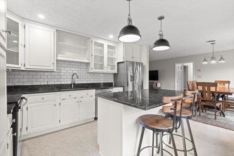 Tiny photo for 28 Lynn Road, Signal Mountain, TN 37377 (MLS # 1525835)