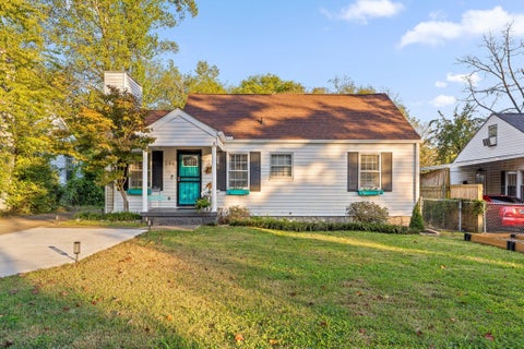 Photo of 204 N Saint Marks Avenue, Chattanooga, TN 37411 (MLS # 1544652)