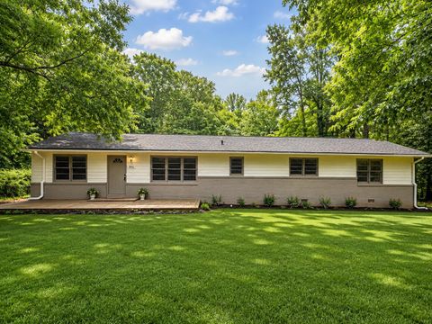 Photo of 504 Abney Street, LaFayette, GA 30728 (MLS # 1534347)