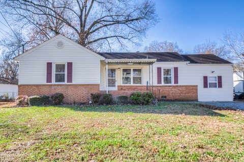 Photo of 5612 Clemons Road, Chattanooga, TN 37412 (MLS # 1524009)