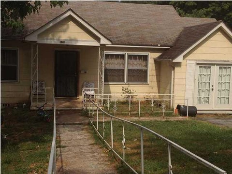 Photo of 620 Gillespie Road, Chattanooga, TN 37411 (MLS # 1543092)