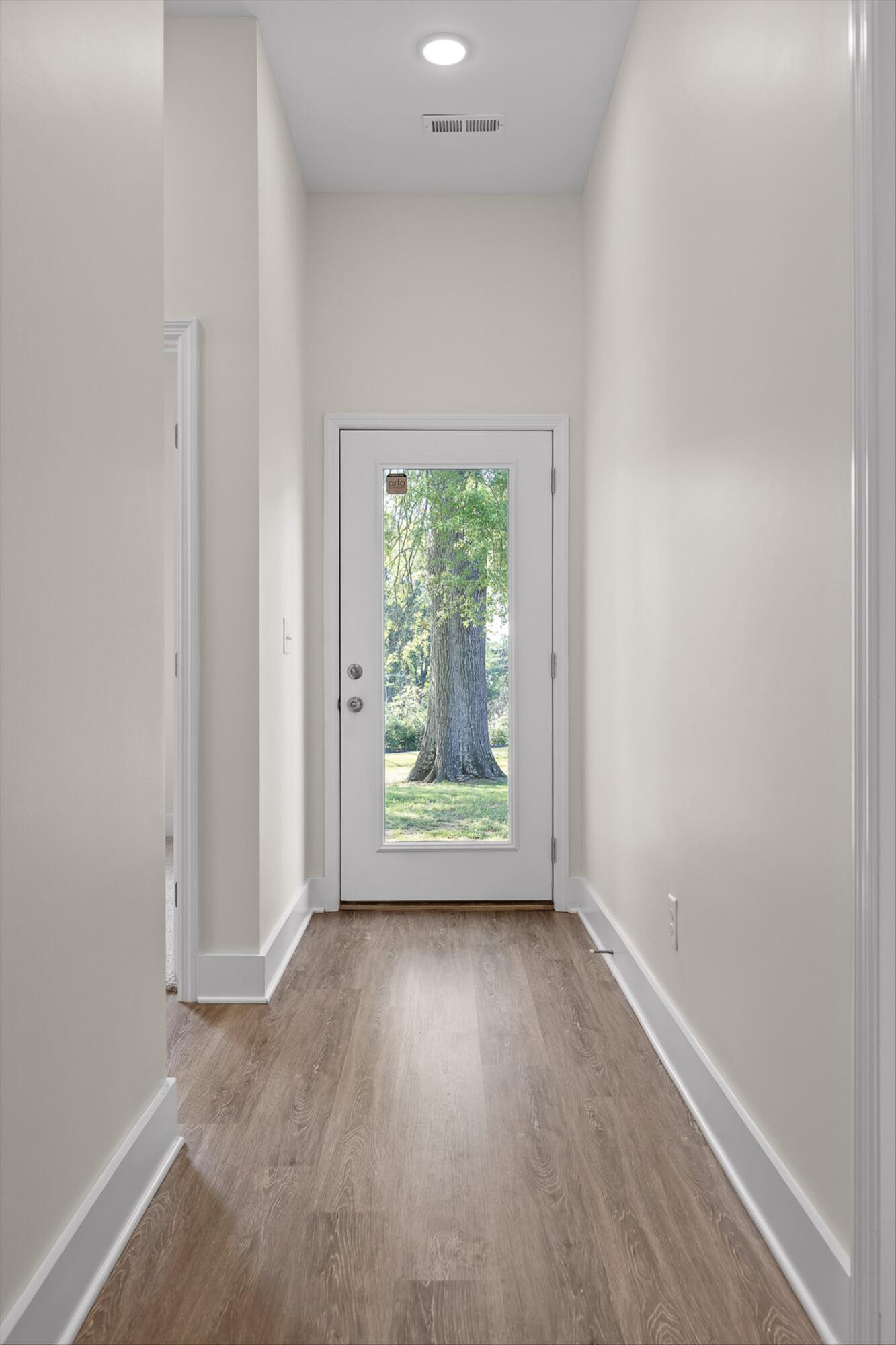 Chattanooga, Tennessee 37411, United States, 3 Bedrooms Bedrooms, ,2 BathroomsBathrooms,Residential,Active,170068