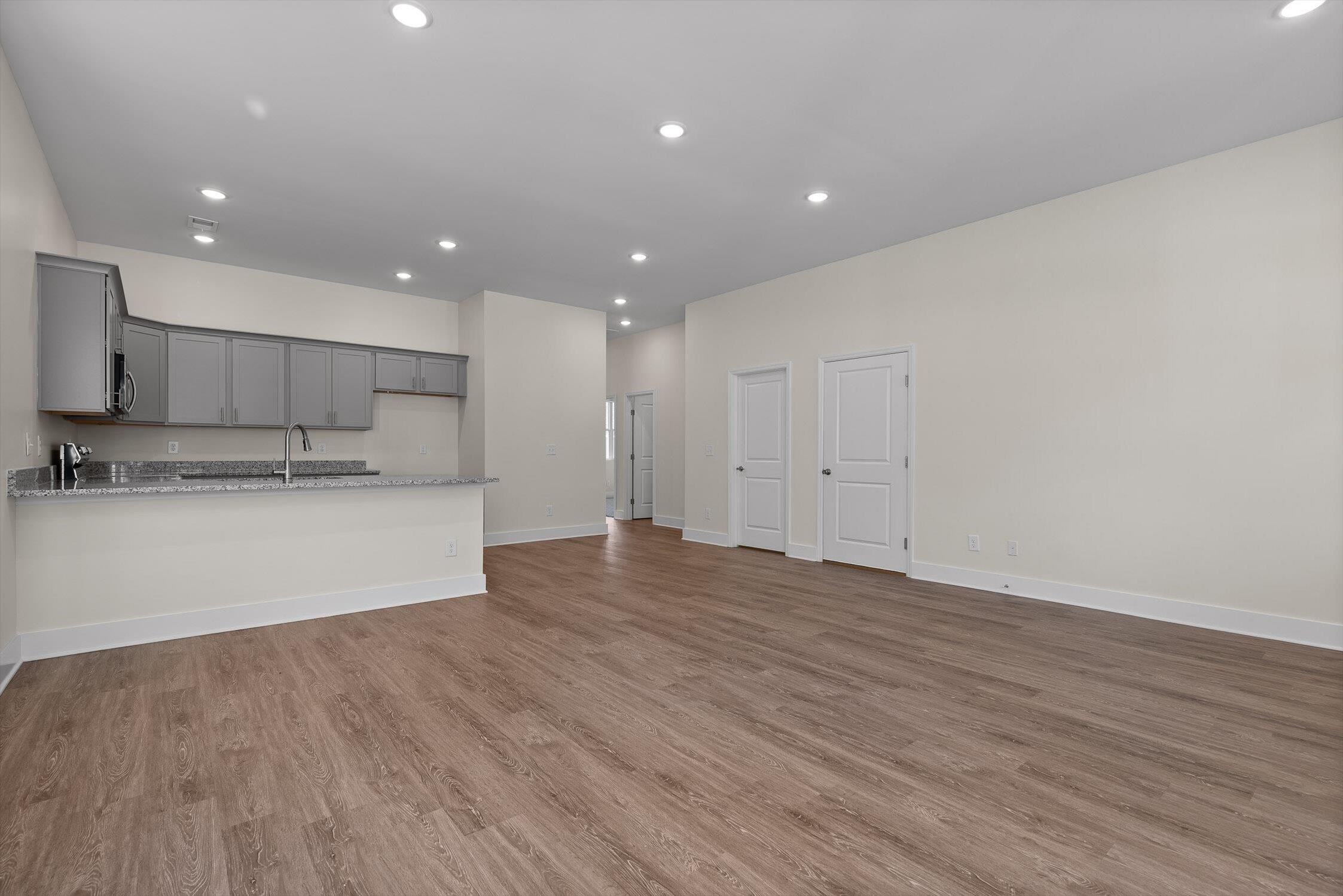 Chattanooga, Tennessee 37411, United States, 3 Bedrooms Bedrooms, ,2 BathroomsBathrooms,Residential,Active,170068