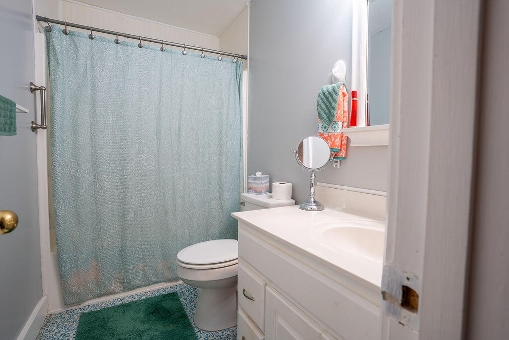 Rising Fawn, Georgia 30738, United States, 3 Bedrooms Bedrooms, ,3 BathroomsBathrooms,Residential,Active,220647