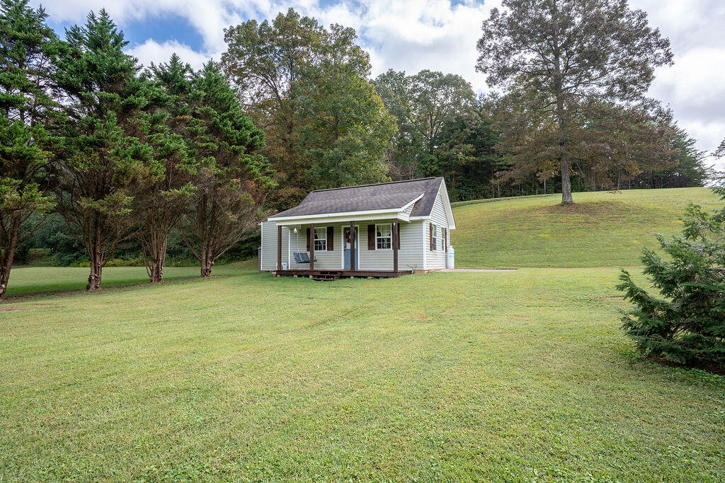 Rising Fawn, Georgia 30738, United States, 3 Bedrooms Bedrooms, ,3 BathroomsBathrooms,Residential,Active,220647