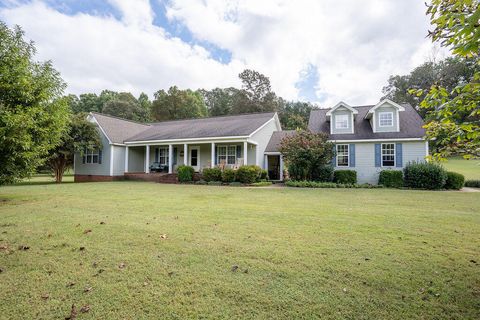 Photo of 550 Old Deer Head Cove Road, Rising Fawn, GA 30738 (MLS # 1521593)
